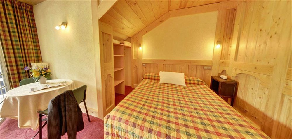 Aux Truites Bleues Hotel Fort-du-Plasne ภายนอก รูปภาพ