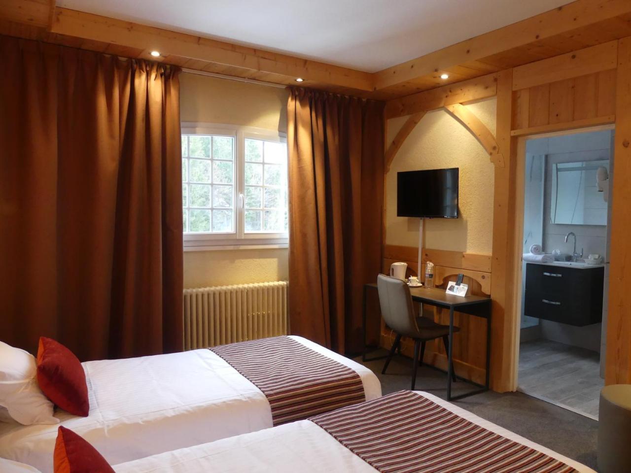 Aux Truites Bleues Hotel Fort-du-Plasne ภายนอก รูปภาพ