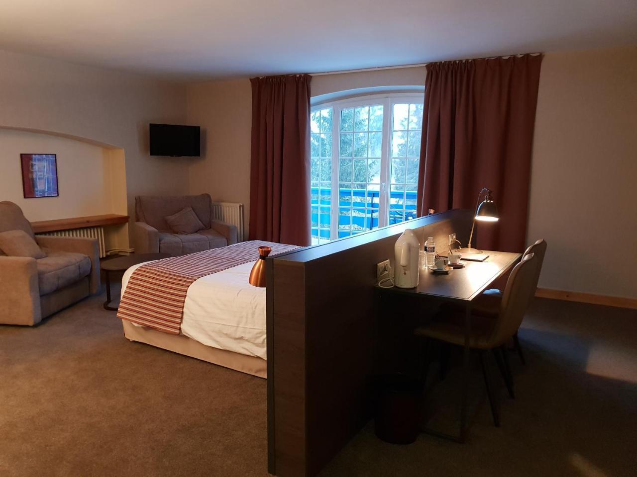 Aux Truites Bleues Hotel Fort-du-Plasne ภายนอก รูปภาพ