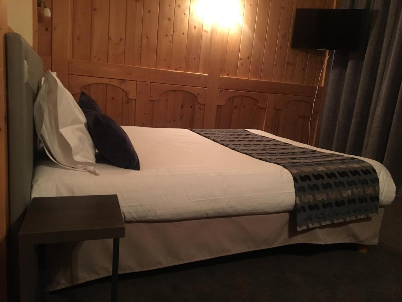 Aux Truites Bleues Hotel Fort-du-Plasne ภายนอก รูปภาพ